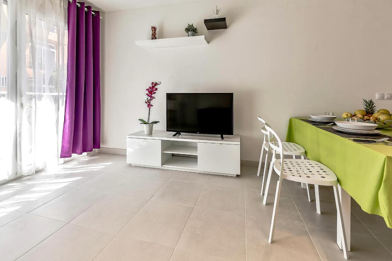 Hortensia Suites Apartments ,Los Cristianos لوس كريستيانوس المظهر الخارجي الصورة