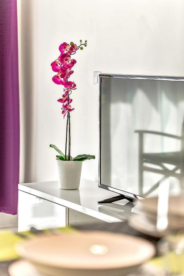 Hortensia Suites Apartments ,Los Cristianos لوس كريستيانوس المظهر الخارجي الصورة