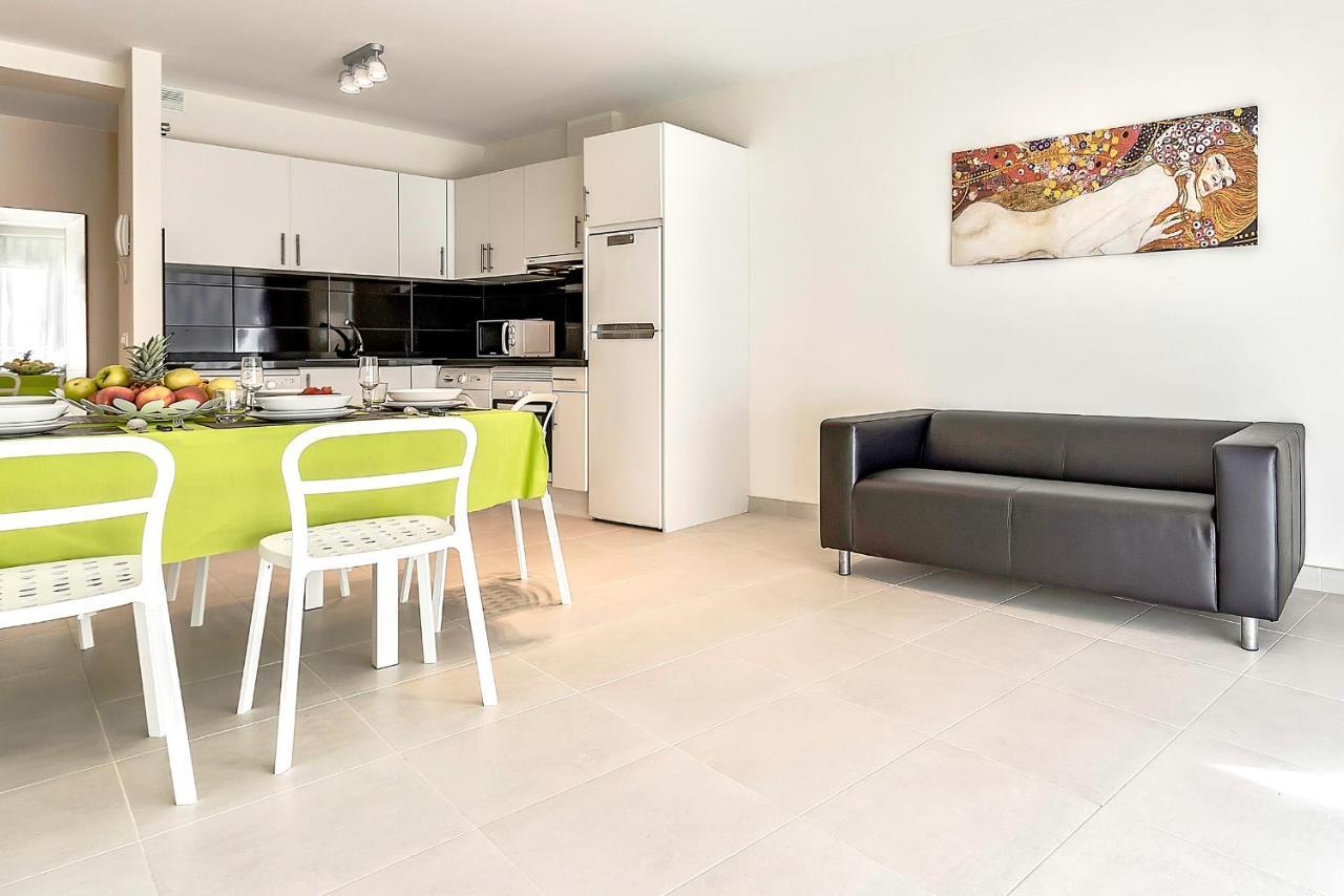 Hortensia Suites Apartments ,Los Cristianos لوس كريستيانوس المظهر الخارجي الصورة